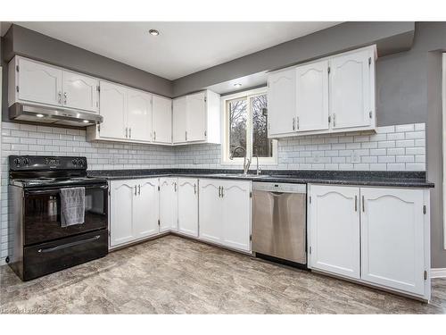 354 Forestlawn Road, Waterloo, ON - Indoor Photo Showing Kitchen