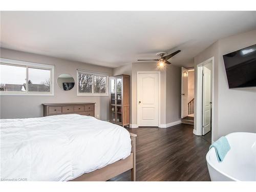 354 Forestlawn Road, Waterloo, ON - Indoor Photo Showing Bedroom