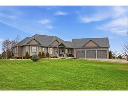 6 Macneil Court  Brantford, ON N3S 0G3