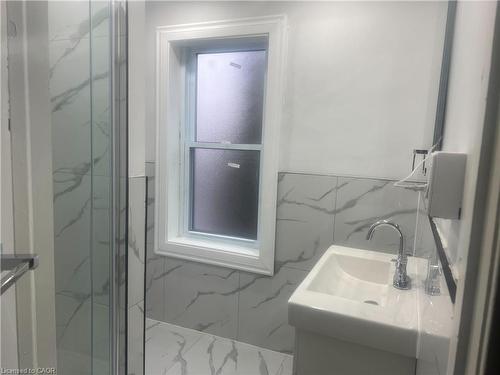 1434 King Street E, Cambridge, ON 