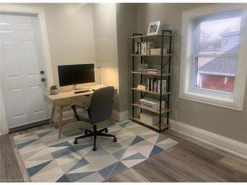 1434 King Street E, Cambridge, ON 