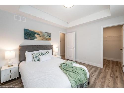 498 Karn Street, Kitchener, ON - Indoor Photo Showing Bedroom