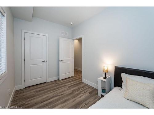 498 Karn Street, Kitchener, ON - Indoor Photo Showing Bedroom