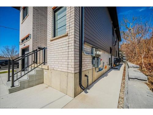 498 Karn Street, Kitchener, ON - Outdoor