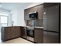 2304-25 Wellington Street S, Kitchener, ON  - Indoor Photo Showing Kitchen With Upgraded Kitchen 