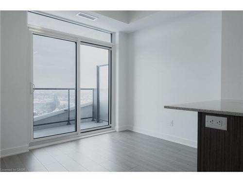2304-25 Wellington Street S, Kitchener, ON - Indoor Photo Showing Other Room