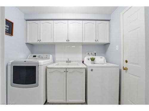 68 Fairlake Drive, Cambridge, ON - Indoor Photo Showing Laundry Room