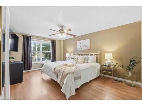 68 Fairlake Drive, Cambridge, ON - Indoor Photo Showing Bedroom