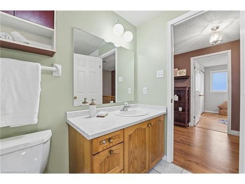 68 Fairlake Drive, Cambridge, ON - Indoor Photo Showing Bathroom