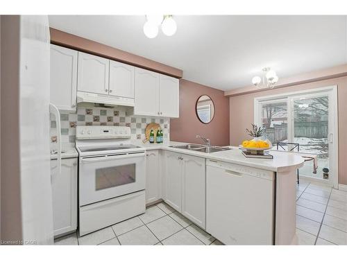 68 Fairlake Drive, Cambridge, ON - Indoor Photo Showing Kitchen With Double Sink