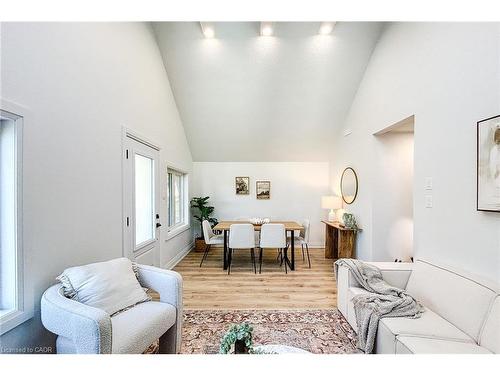 654 West 5Th Street, Hamilton, ON - Indoor