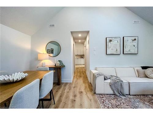 654 West 5Th Street, Hamilton, ON - Indoor