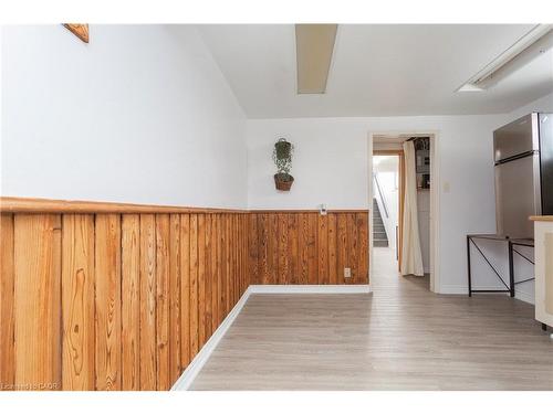 2303 Malcolm Crescent, Burlington, ON - Indoor Photo Showing Other Room