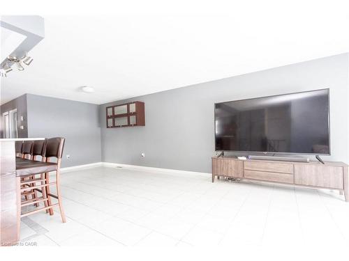 2303 Malcolm Crescent, Burlington, ON -  Photo Showing Other Room