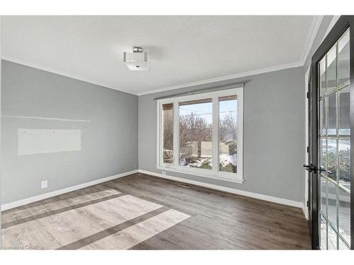 645 Riverside Drive, London, ON - Indoor Photo Showing Other Room