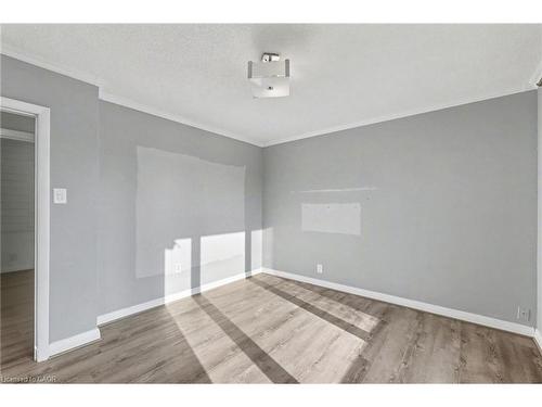 645 Riverside Drive, London, ON - Indoor Photo Showing Other Room