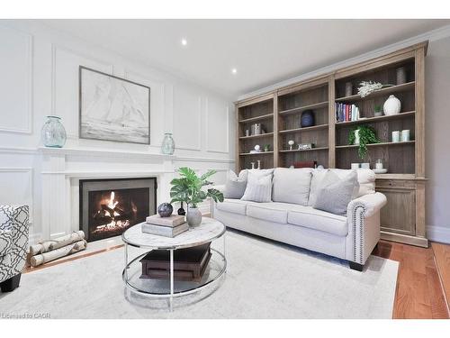 2047 Country Club Drive, Burlington, ON - Indoor Photo Showing Living Room With Fireplace
