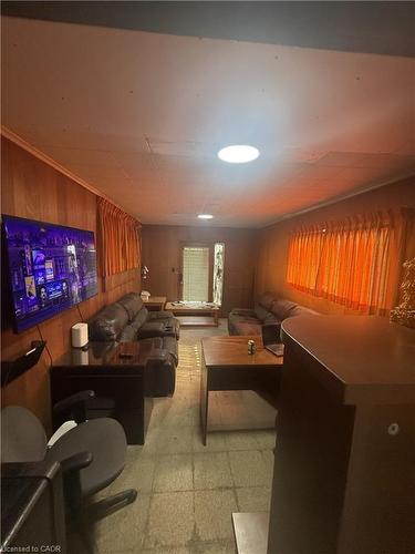 8 Munch Avenue, Cambridge, ON 