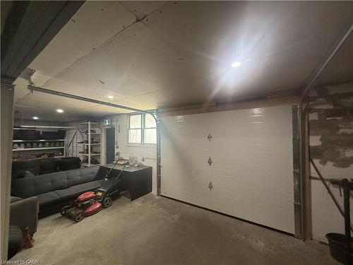 8 Munch Avenue, Cambridge, ON 