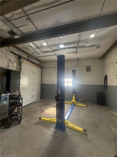 8 Munch Avenue, Cambridge, ON 