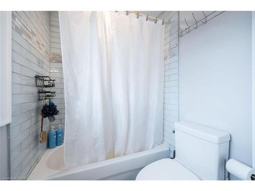 3269 Woodcroft Crescent, Burlington, ON - Indoor Photo Showing Bathroom