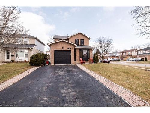3269 Woodcroft Crescent, Burlington, ON - Outdoor With Facade