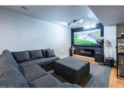 3269 Woodcroft Crescent, Burlington, ON - Indoor Photo Showing Living Room