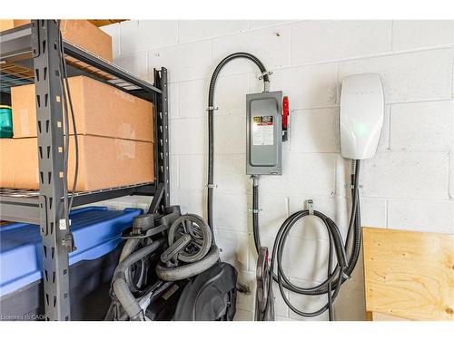 4 Robins Avenue, Hamilton, ON - Indoor