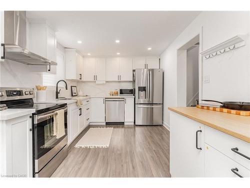 4 Robins Avenue, Hamilton, ON - Indoor Photo Showing Kitchen With Stainless Steel Kitchen With Upgraded Kitchen