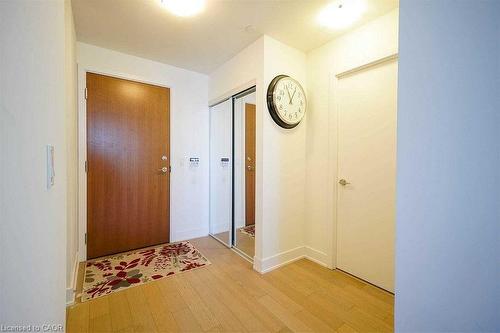 3103-20 Shore Breeze Drive, Toronto, ON - Indoor Photo Showing Other Room