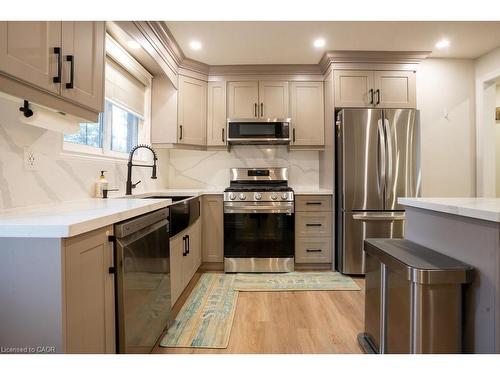 301 Lakeview Avenue, Burlington, ON - Indoor Photo Showing Kitchen With Stainless Steel Kitchen With Upgraded Kitchen