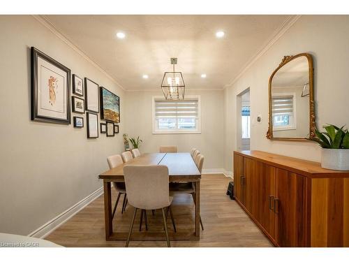 301 Lakeview Avenue, Burlington, ON - Indoor Photo Showing Dining Room