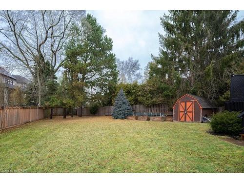 301 Lakeview Avenue, Burlington, ON - Outdoor With Backyard