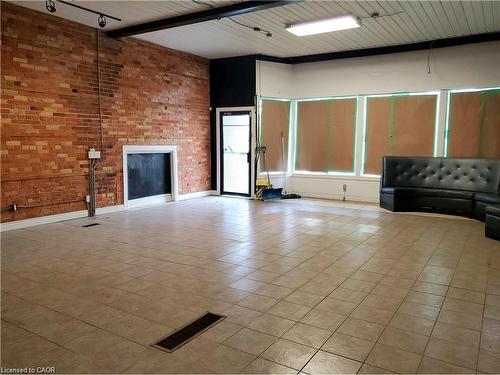 774 Barton Street E, Hamilton, ON 