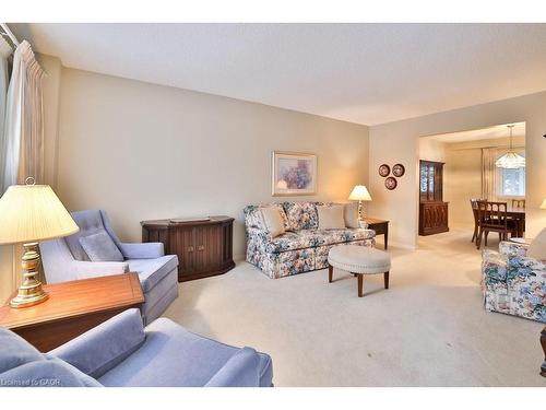 3224 Appollo Road, Burlington, ON - Indoor Photo Showing Living Room