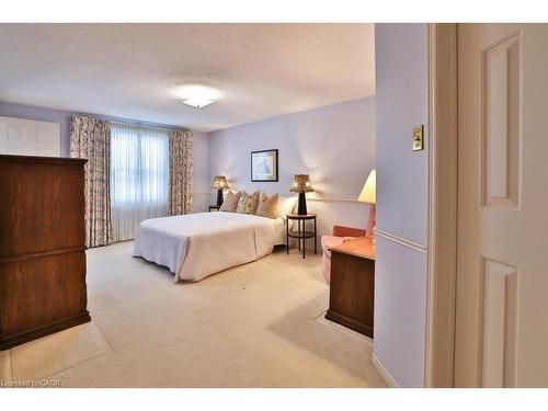 3224 Appollo Road, Burlington, ON - Indoor Photo Showing Bedroom