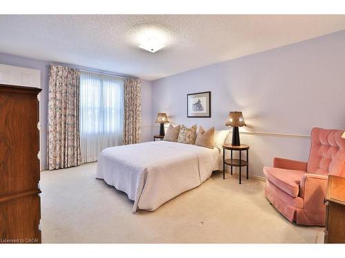 3224 Appollo Road, Burlington, ON - Indoor Photo Showing Bedroom