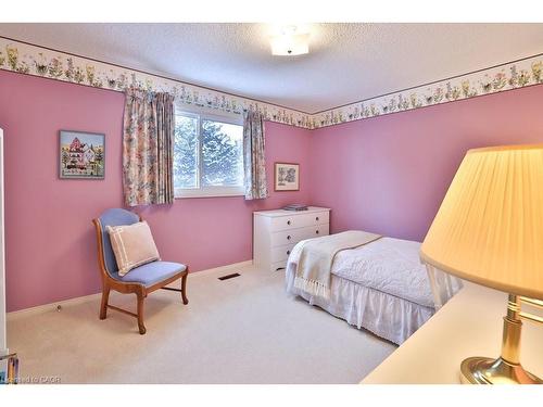 3224 Appollo Road, Burlington, ON - Indoor Photo Showing Bedroom