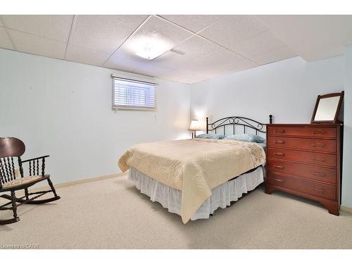 3224 Appollo Road, Burlington, ON - Indoor Photo Showing Bedroom