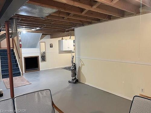 18 Kingfisher Drive, Hamilton, ON - Indoor Photo Showing Basement
