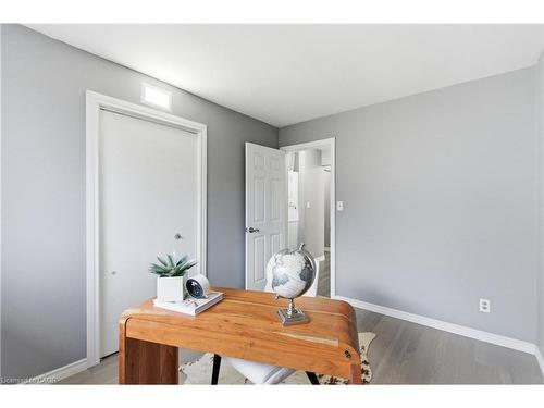 22 Colonial Street, Welland, ON - Indoor