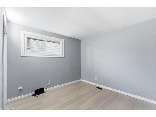 22 Colonial Street, Welland, ON - Indoor Photo Showing Other Room