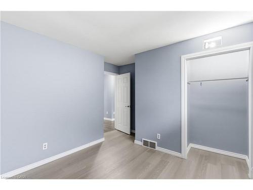 22 Colonial Street, Welland, ON - Indoor Photo Showing Other Room