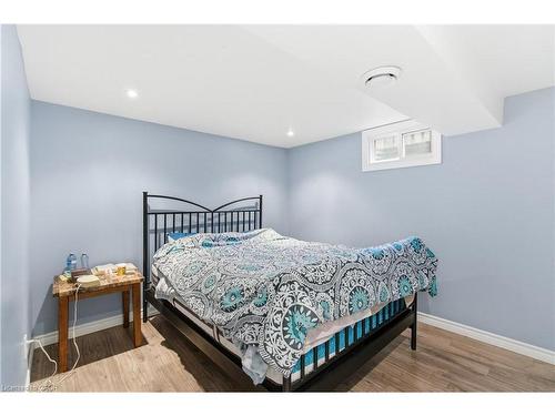 22 Colonial Street, Welland, ON - Indoor Photo Showing Bedroom