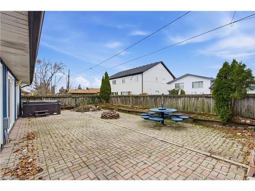 22 Colonial Street, Welland, ON - Outdoor