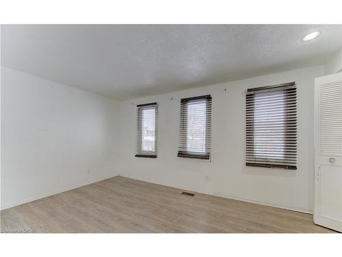 52 Monteagle Crescent, Kitchener, ON - Indoor Photo Showing Other Room