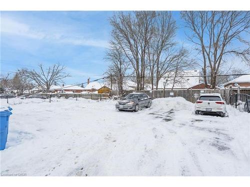 253 Mohawk Road E, Hamilton, ON 