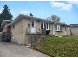 121 Markwood Drive  Kitchener, ON N2M 2H3