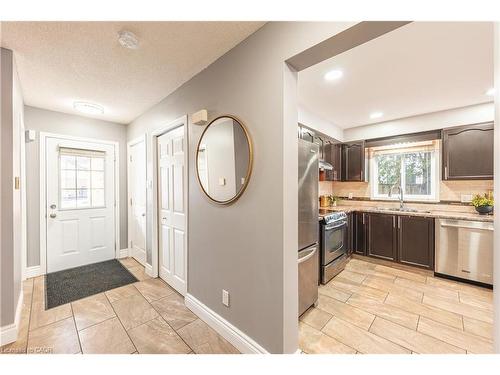 42 Roman Crescent, London, ON - Indoor Photo Showing Kitchen
