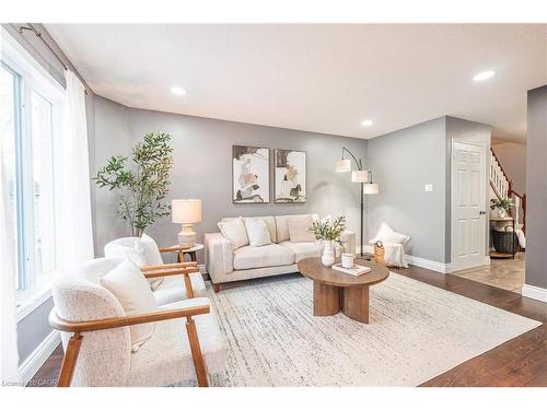 42 Roman Crescent, London, ON - Indoor Photo Showing Living Room